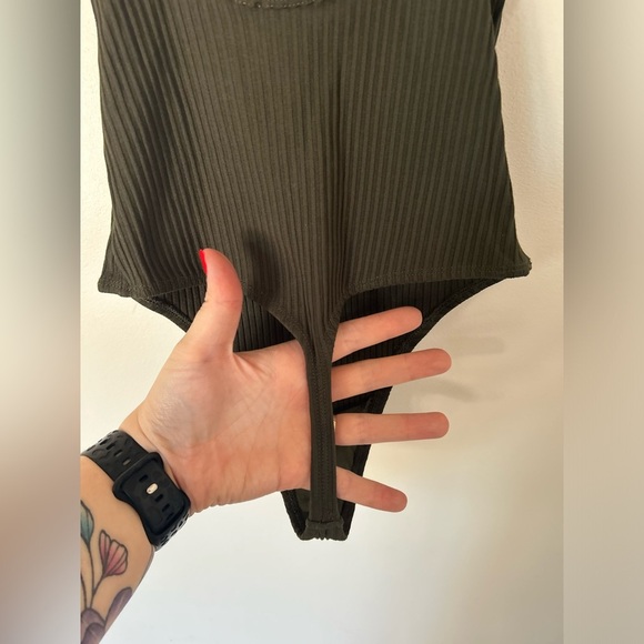 Wilfred Aritzia Annecy Bodysuit Olive Green - Picture 9 of 11